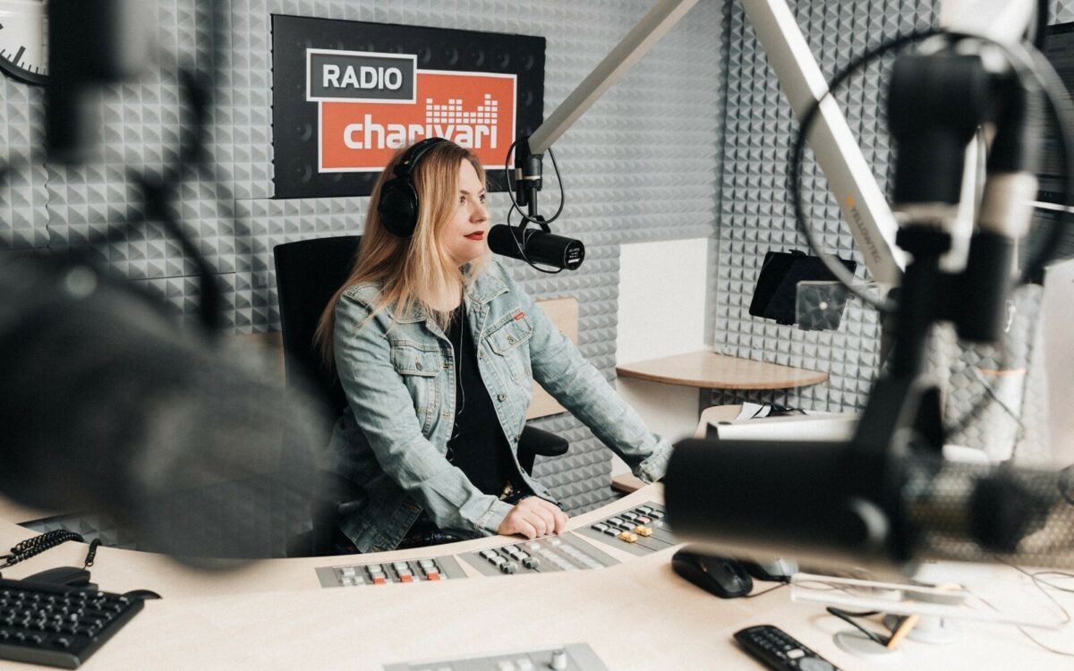 Charivari Moderatorin Kristina Deininger 2 Charivari Moderatorin Kristina Deininger 2