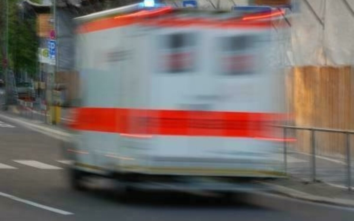 1614173907rettungswagen foto fh 1614173907rettungswagen foto fh