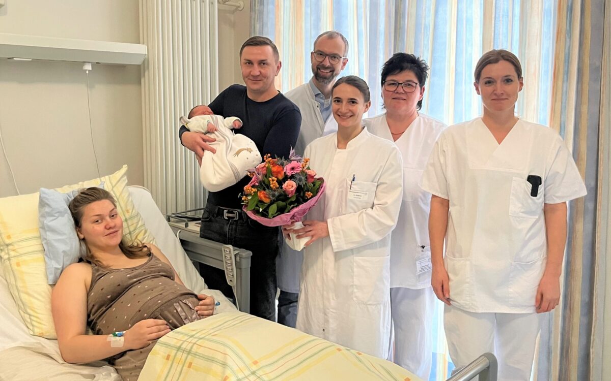 2000 Geburt am UKW im Jahr 2023 2000 Geburt am UKW im Jahr 2023