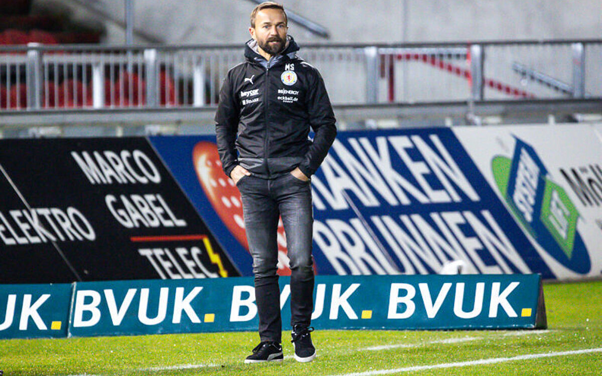 Michael Schiele Trainer Eintracht Braunschweig Ex Kickers Coach Michael Schiele Trainer Eintracht Braunschweig Ex Kickers Coach