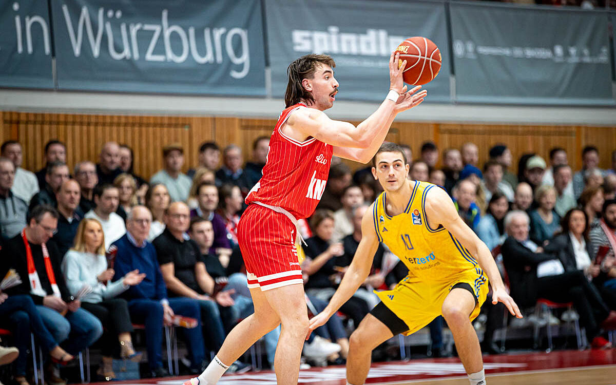 Zac Seljaas von den Würzburg Baskets Saison 2023/2024 Zac Seljaas von den Würzburg Baskets Saison 2023/2024