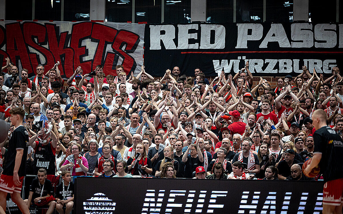 20240414 Wuerzburg Baskers FC Bayern 23 20240414 Wuerzburg Baskers FC Bayern 23