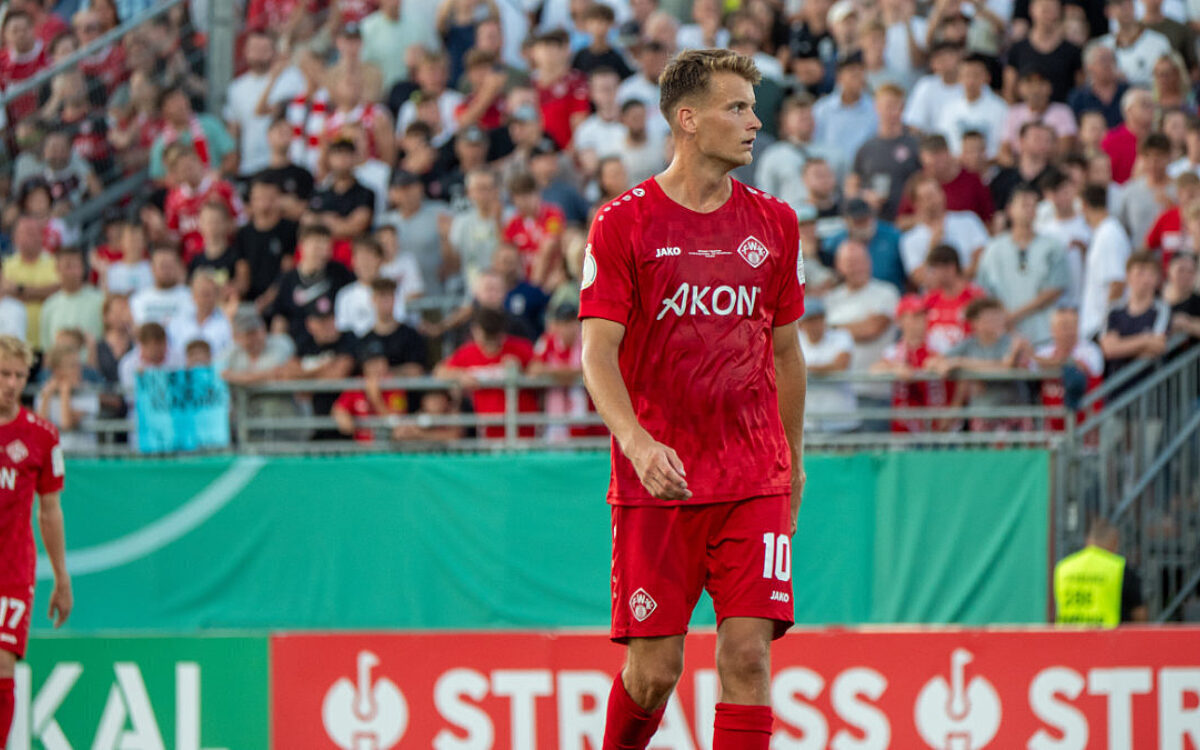 Spieler Würzburger Kickers Moritz Hannemann Spieler Würzburger Kickers Moritz Hannemann