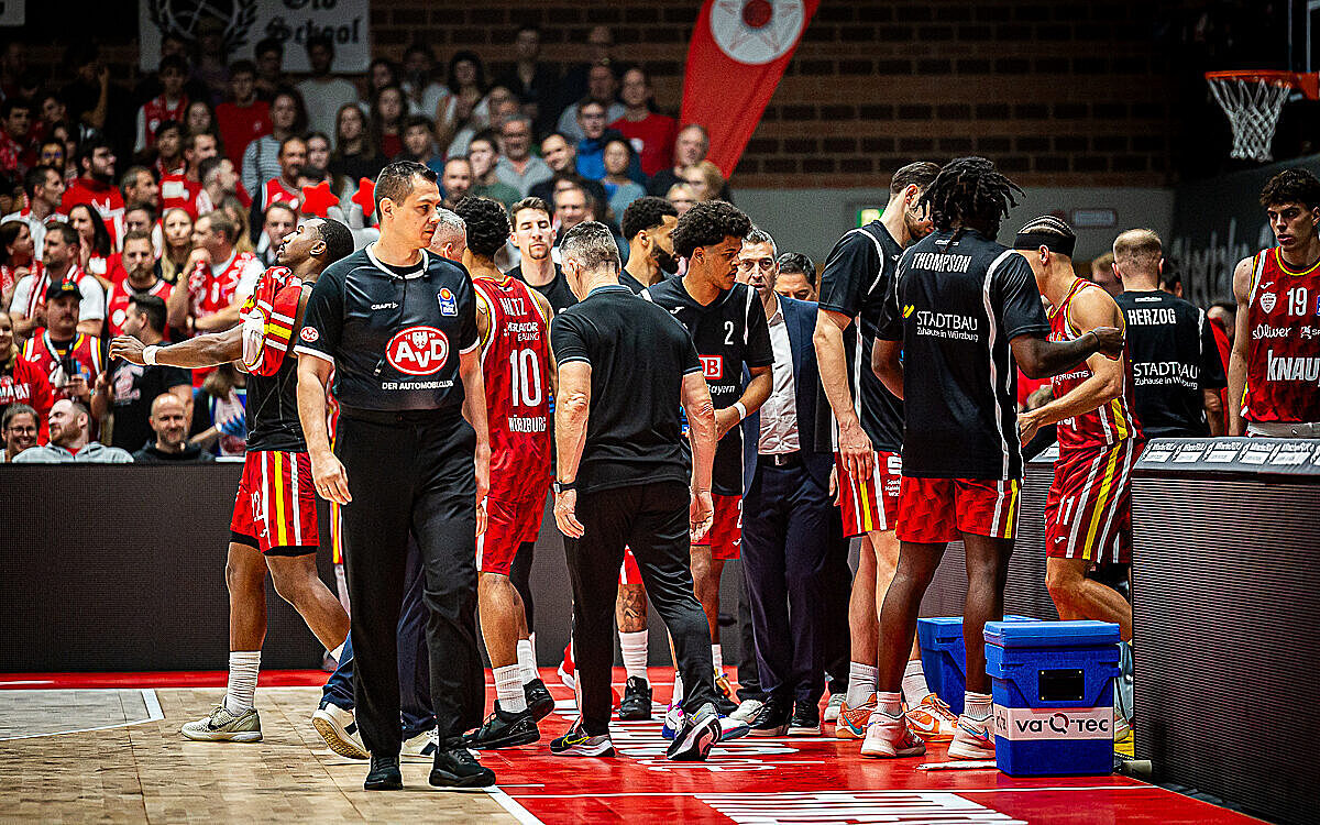 Würzburg Baskets Spieler vs Braunschweig Würzburg Baskets Spieler vs Braunschweig
