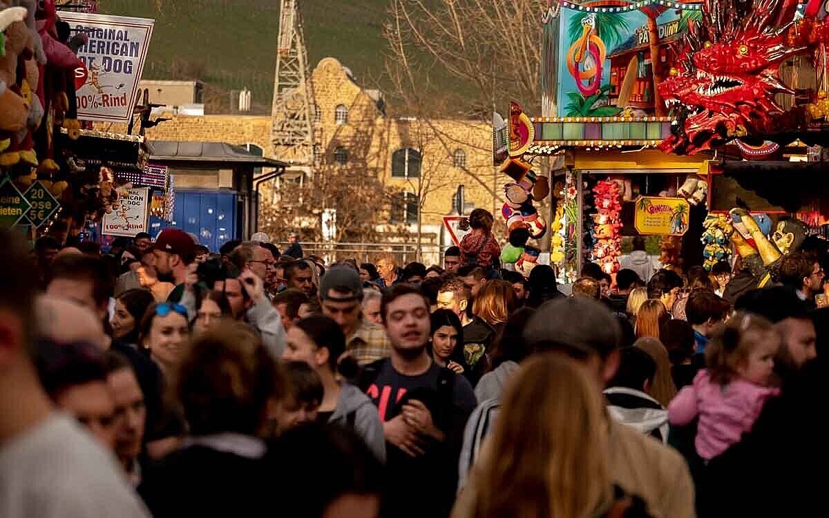 230318 Fruehjahrsvolksfest 12 230318 Fruehjahrsvolksfest 12
