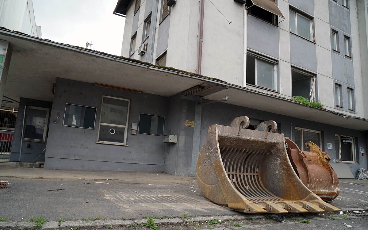 Abriss Neuer Hafen Raiffeisen Abrissbager Schaufeln Abriss Neuer Hafen Raiffeisen Abrissbager Schaufeln