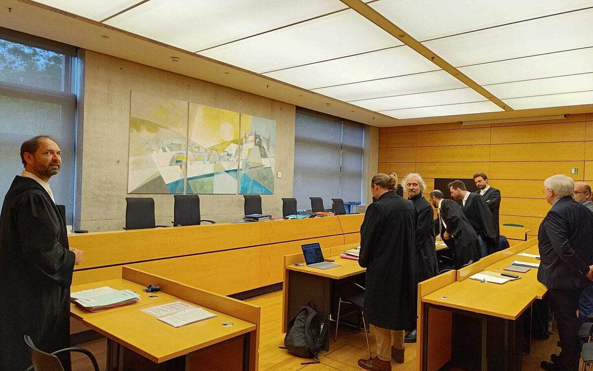 Anwaelte beim Mordprozess vor dem Wuerzburger Landgericht Anwaelte beim Mordprozess vor dem Wuerzburger Landgericht