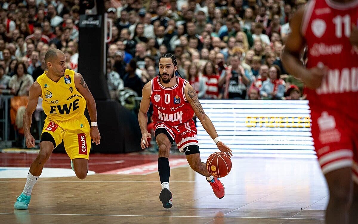 Würzburg Baskets Spieler Otis Livingston Saison 2023/2024 Würzburg Baskets Spieler Otis Livingston Saison 2023/2024