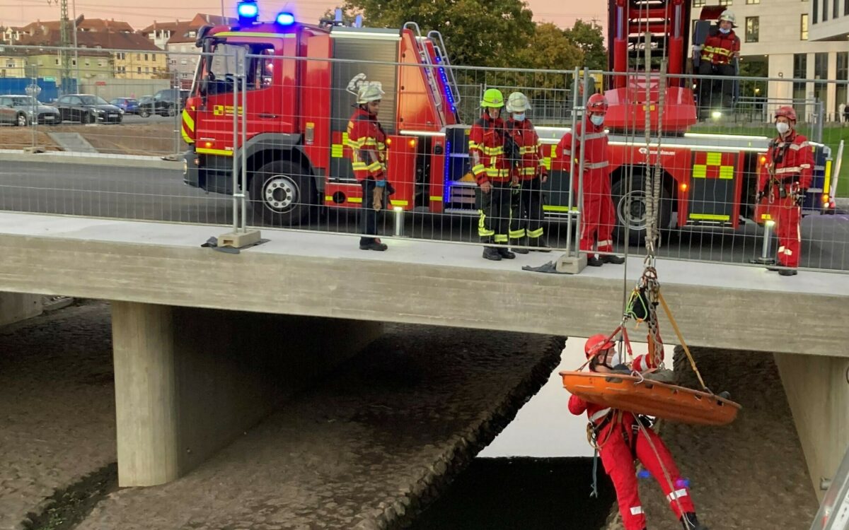 Bergung abgestürzte Person Pleichach Bergung abgestürzte Person Pleichach