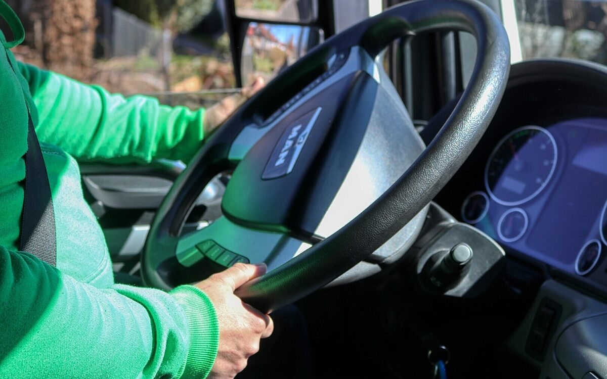 Das Fuehrerhaus eines LKW