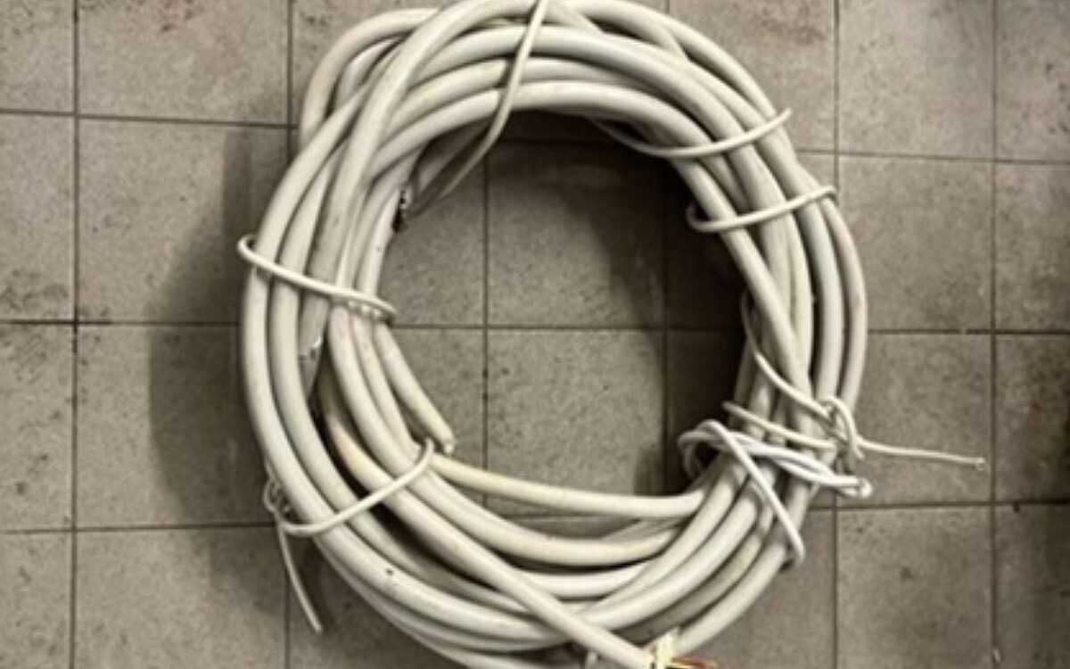 Die geklauten Kupferkabel 4 Die geklauten Kupferkabel 4