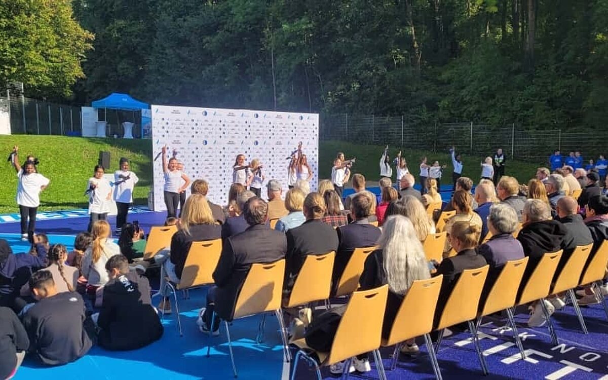 Dirk Nowitzki Stiftung Gustav Walle 2025 Platzeroeffnung8 Dirk Nowitzki Stiftung Gustav Walle 2025 Platzeroeffnung8