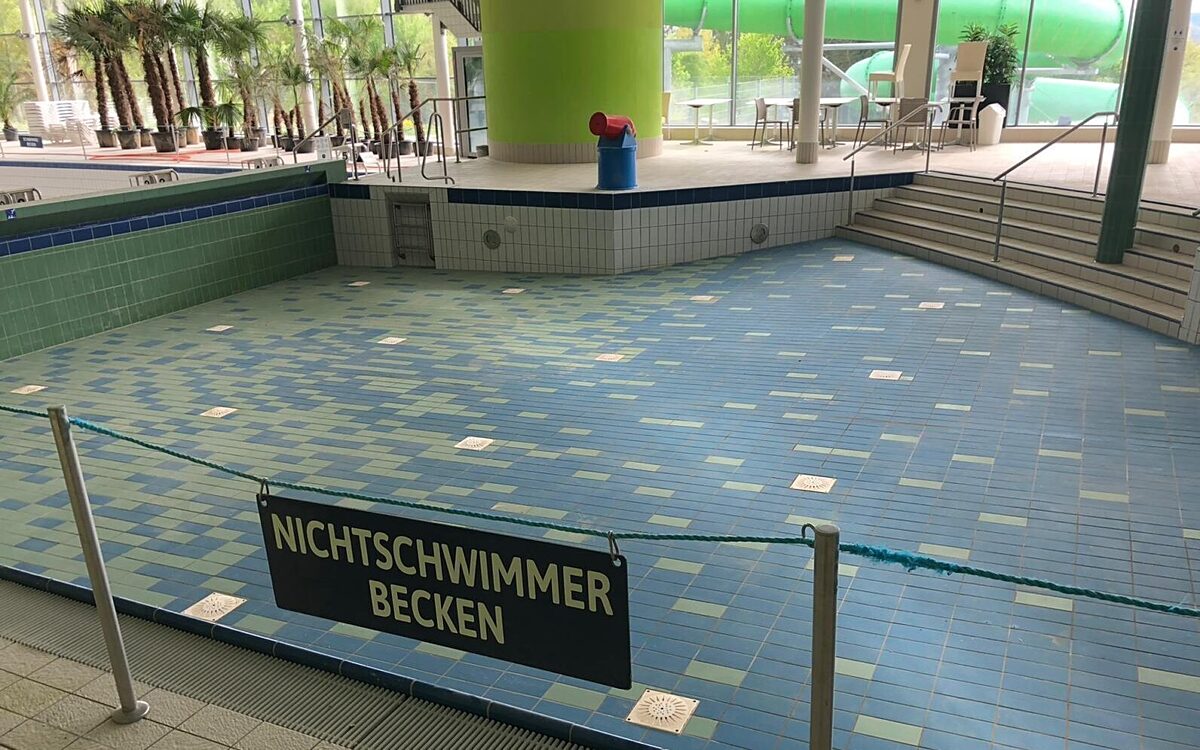 Ein Kinderbecken ohne Wasser im Wonnemar in Marktheidenfeld Ein Kinderbecken ohne Wasser im Wonnemar in Marktheidenfeld