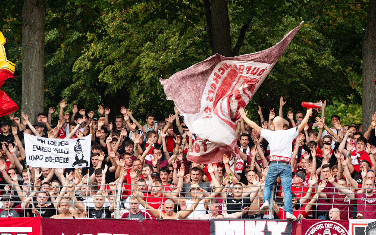 Fans Jubel Derby Wuerzburger Kickers 2023 2024 2 Fans Jubel Derby Wuerzburger Kickers 2023 2024 2