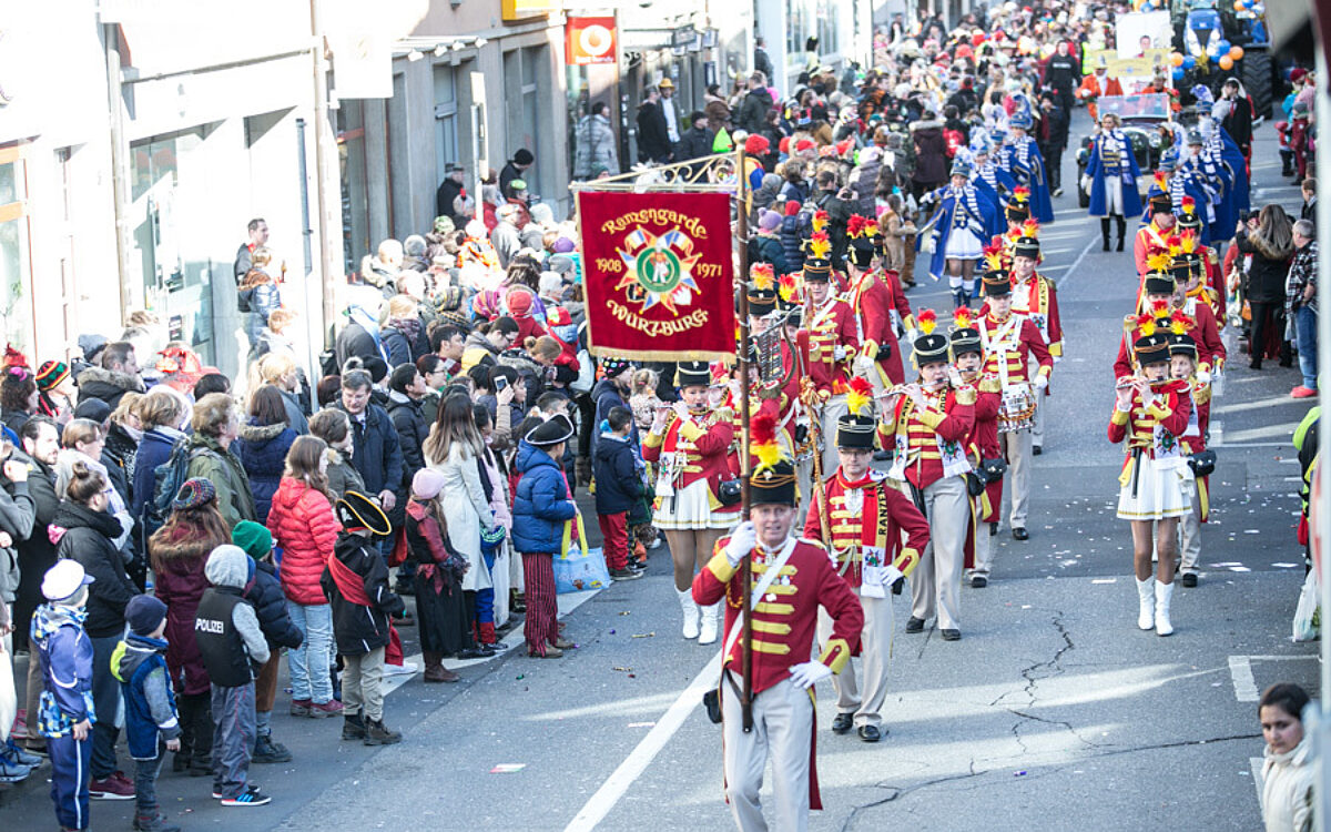 Faschingszug Wuerzburg Foto Funkhaus Wue 2 Faschingszug Wuerzburg Foto Funkhaus Wue 2