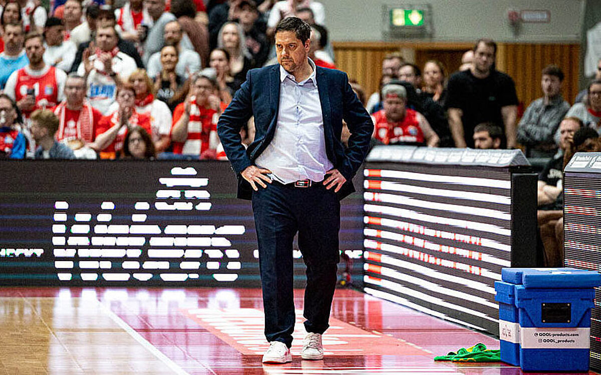 Sašo Filipovski Trainer Würzburg Baskets 2023-24 Sašo Filipovski Trainer Würzburg Baskets 2023-24