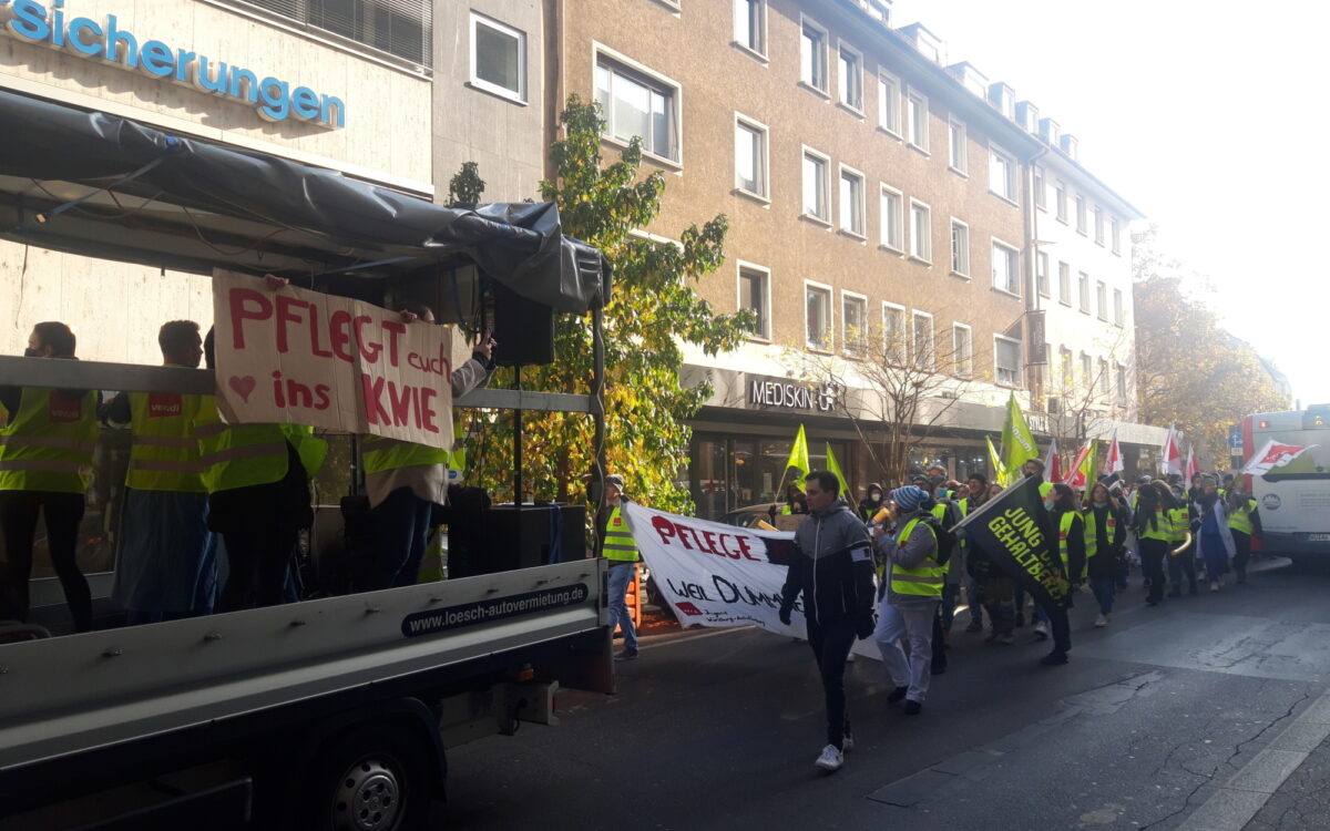 Foto Demo Pflegeazubis Foto Demo Pflegeazubis