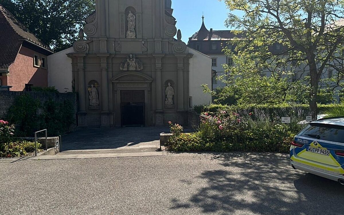 Grosseinsatz nach Missverstaendnis an Schule in Zell 1 Grosseinsatz nach Missverstaendnis an Schule in Zell 1