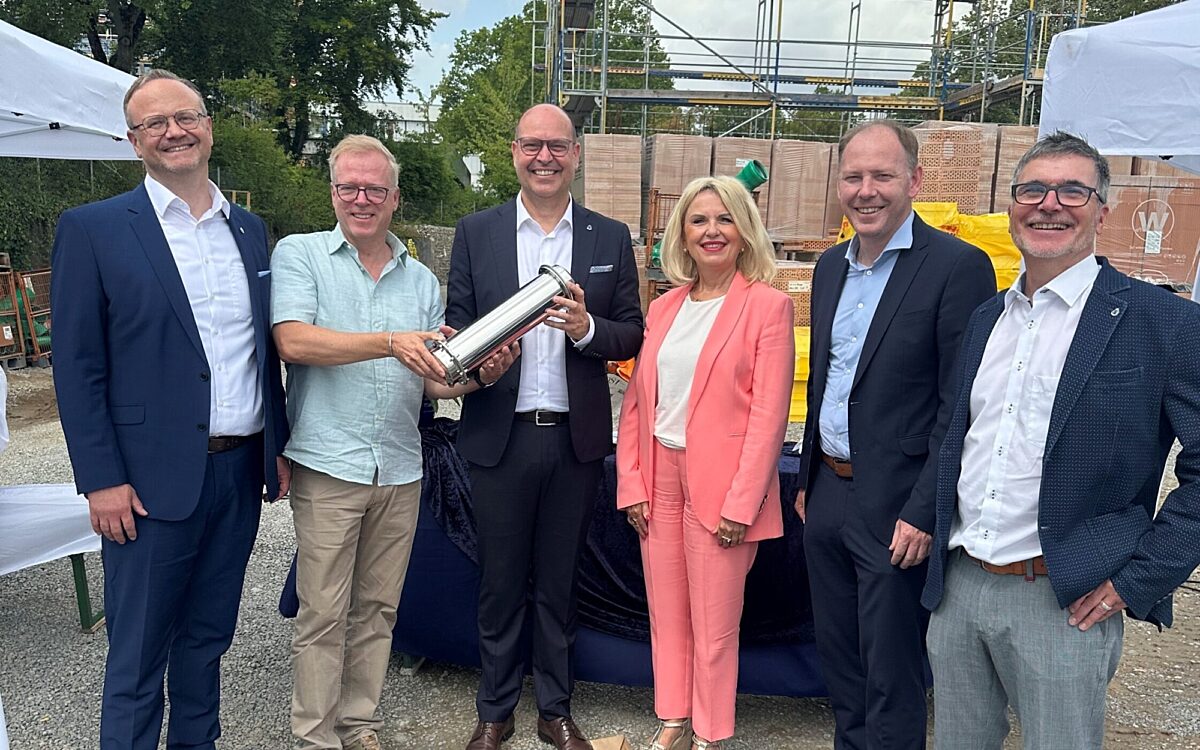 Grundsteinlegung für die zweite Förderstätte des Blindeninstituts Würzburg in Kitzingen Grundsteinlegung für die zweite Förderstätte des Blindeninstituts Würzburg in Kitzingen