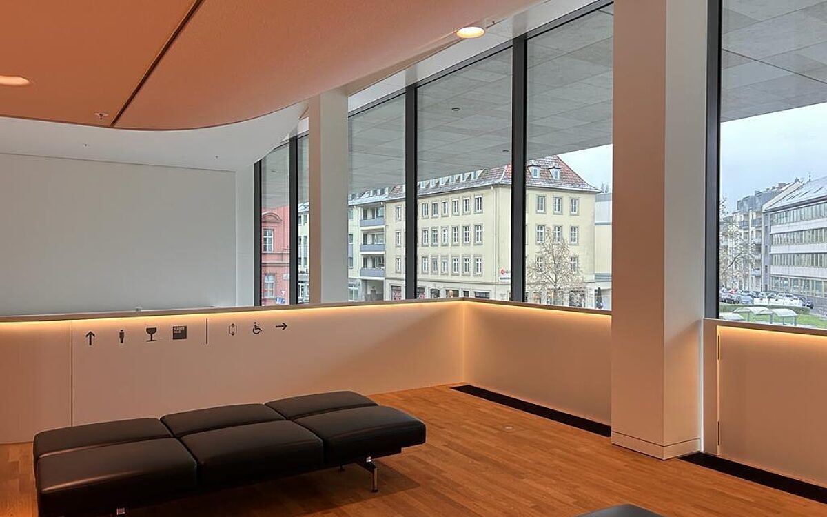 Hell und offen gestalteter Neubau Hell und offen gestalteter Neubau