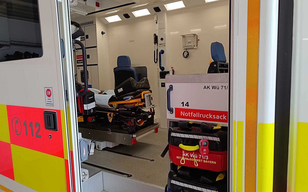 Ein Rettungswagen von innen Ein Rettungswagen von innen