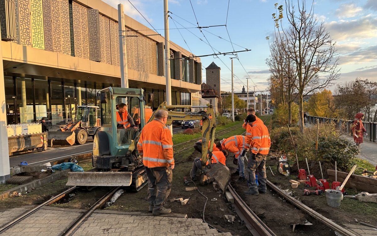 Bauarbeiten Schiene Straba Straßenbahn Bauarbeiten Schiene Straba Straßenbahn