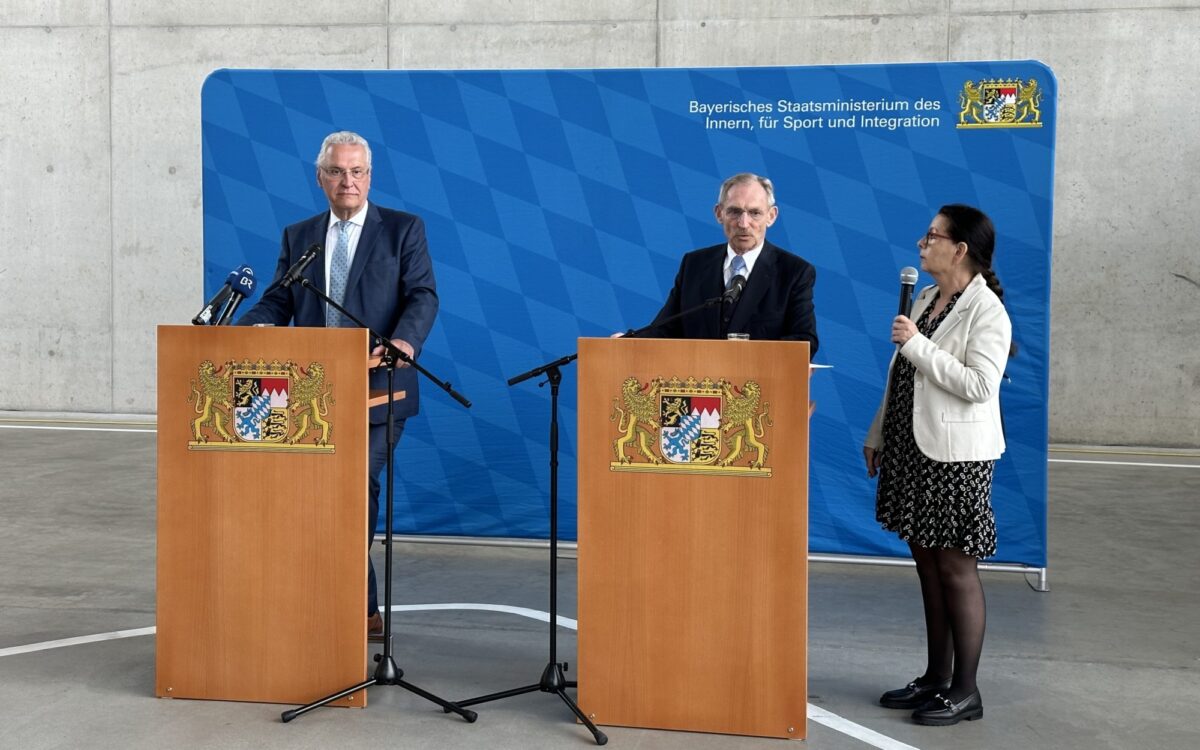 Joachim Herrmann mit Sandor Pinter in Würzburg Joachim Herrmann mit Sandor Pinter in Würzburg