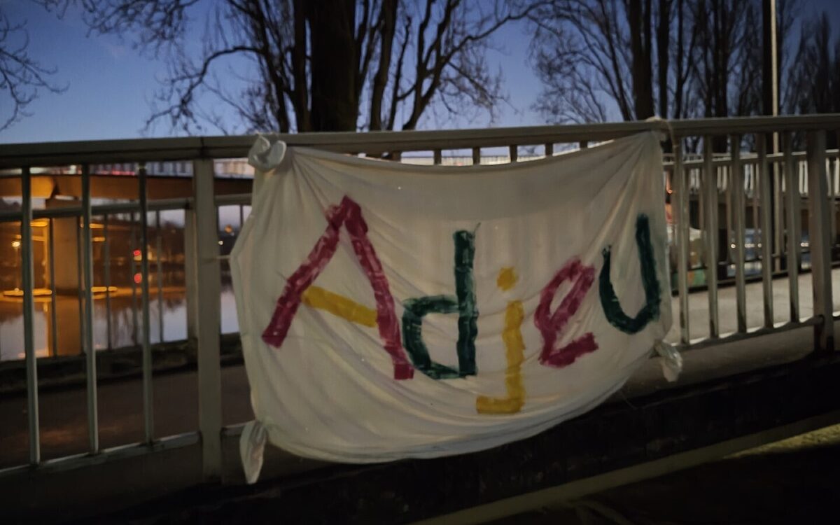 Abschied vom Ludwig-Volk-Steg zwischen Veitshöchheim und Margetshöchheim Abschied vom Ludwig-Volk-Steg zwischen Veitshöchheim und Margetshöchheim