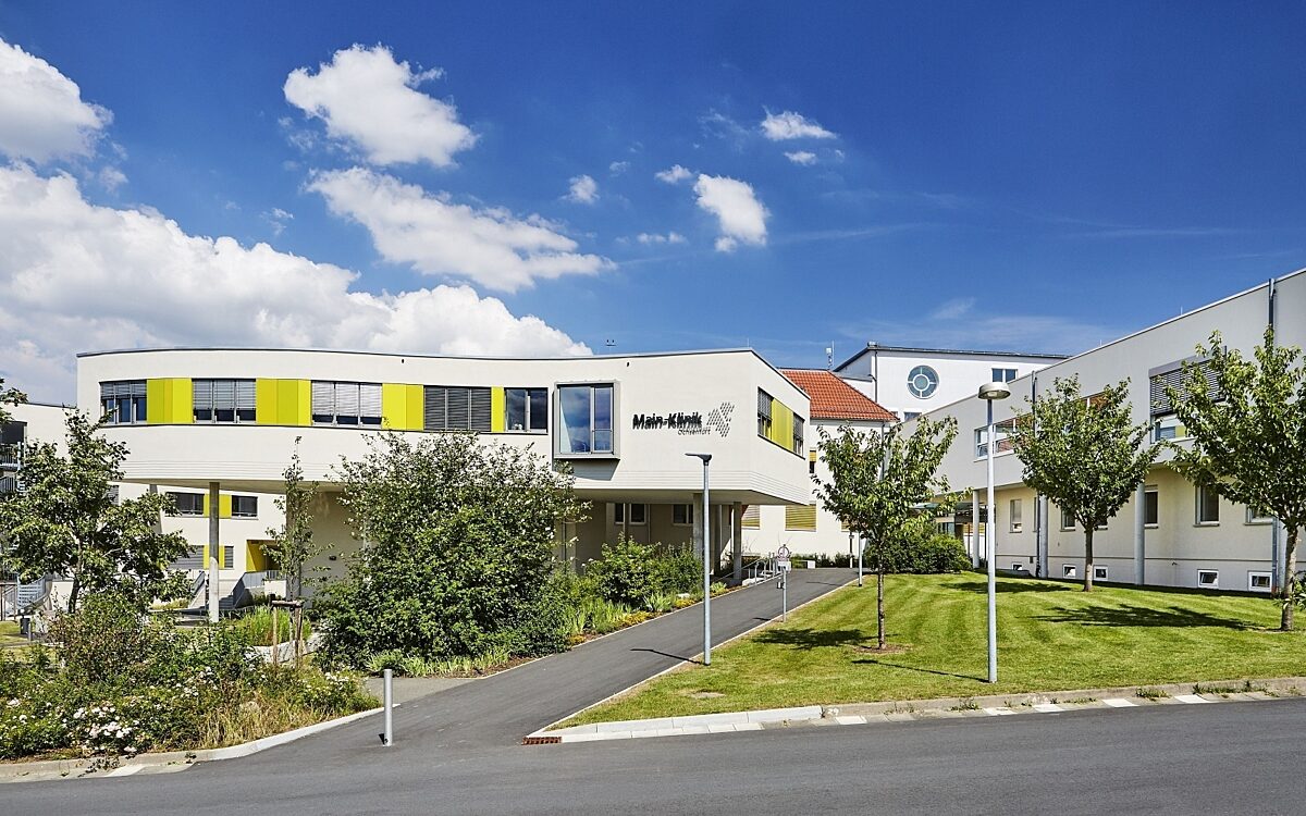 PM Hausaerztliche Versorgung im LK Wue Mainklinik Aussenansicht PM Hausaerztliche Versorgung im LK Wue Mainklinik Aussenansicht
