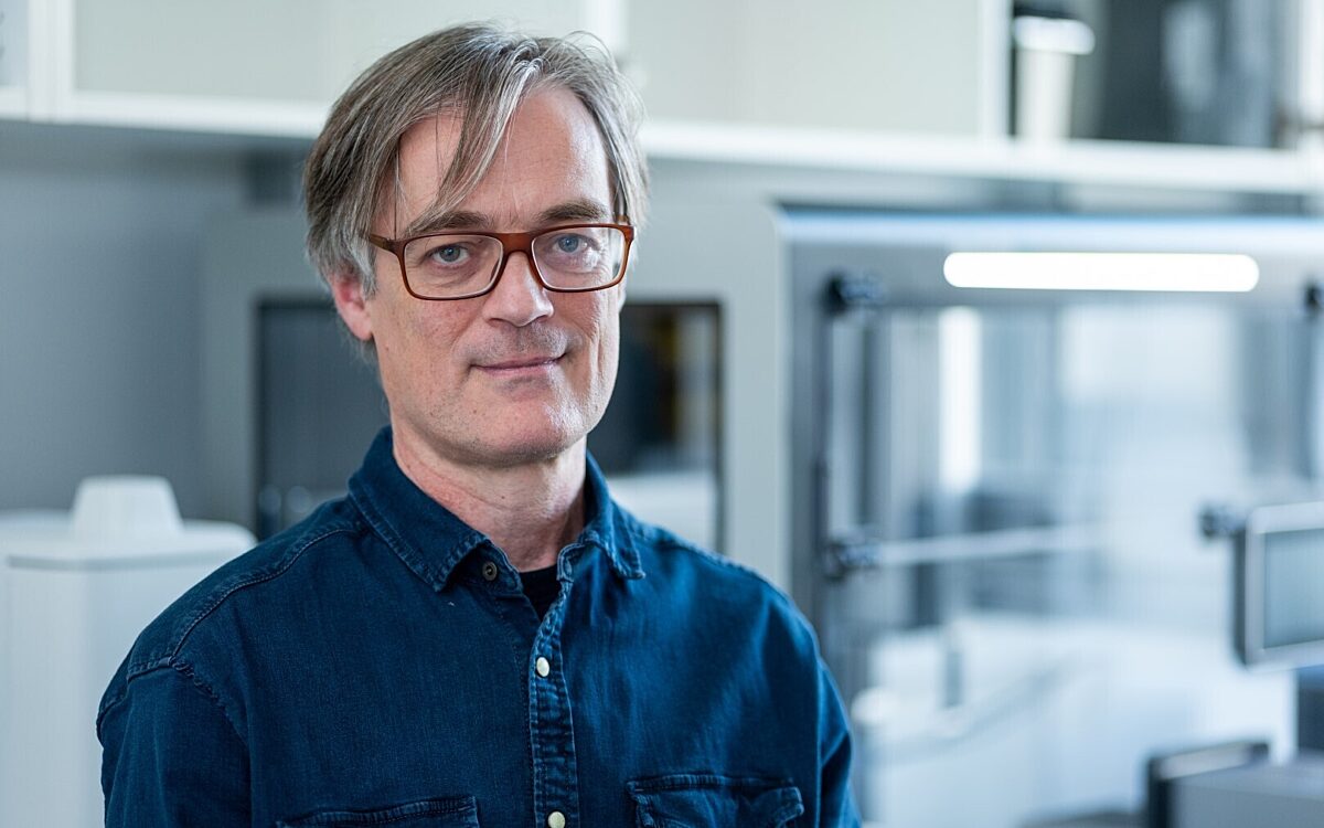 Professor Christophe Zimmer Professor Christophe Zimmer