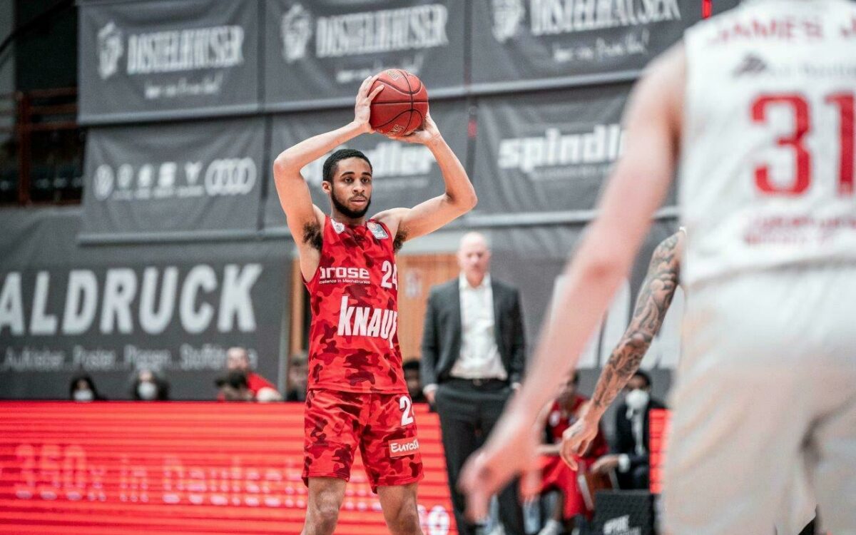 SOW s Oliver Würzburg Cameron Hunt Heimspiel Saison 20 21 SOW s Oliver Würzburg Cameron Hunt Heimspiel Saison 20 21