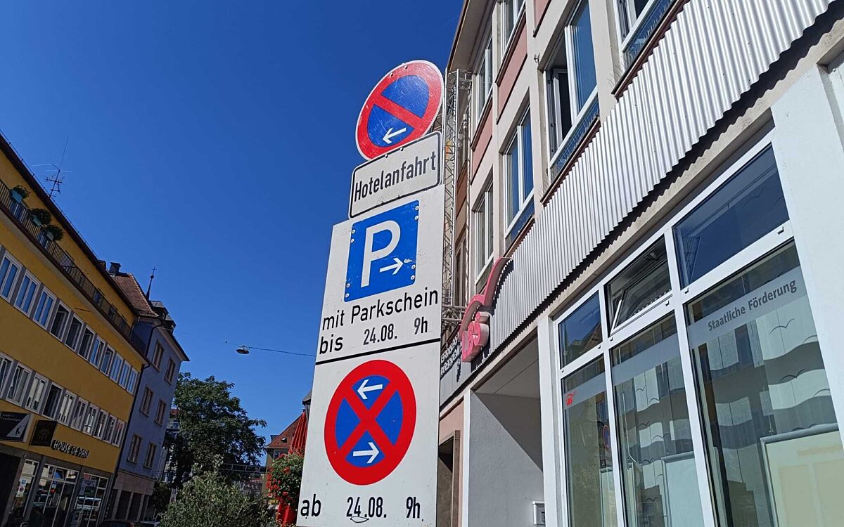 Semmelstrasse wegen Zwiebelkirchweih gesperrt Semmelstrasse wegen Zwiebelkirchweih gesperrt