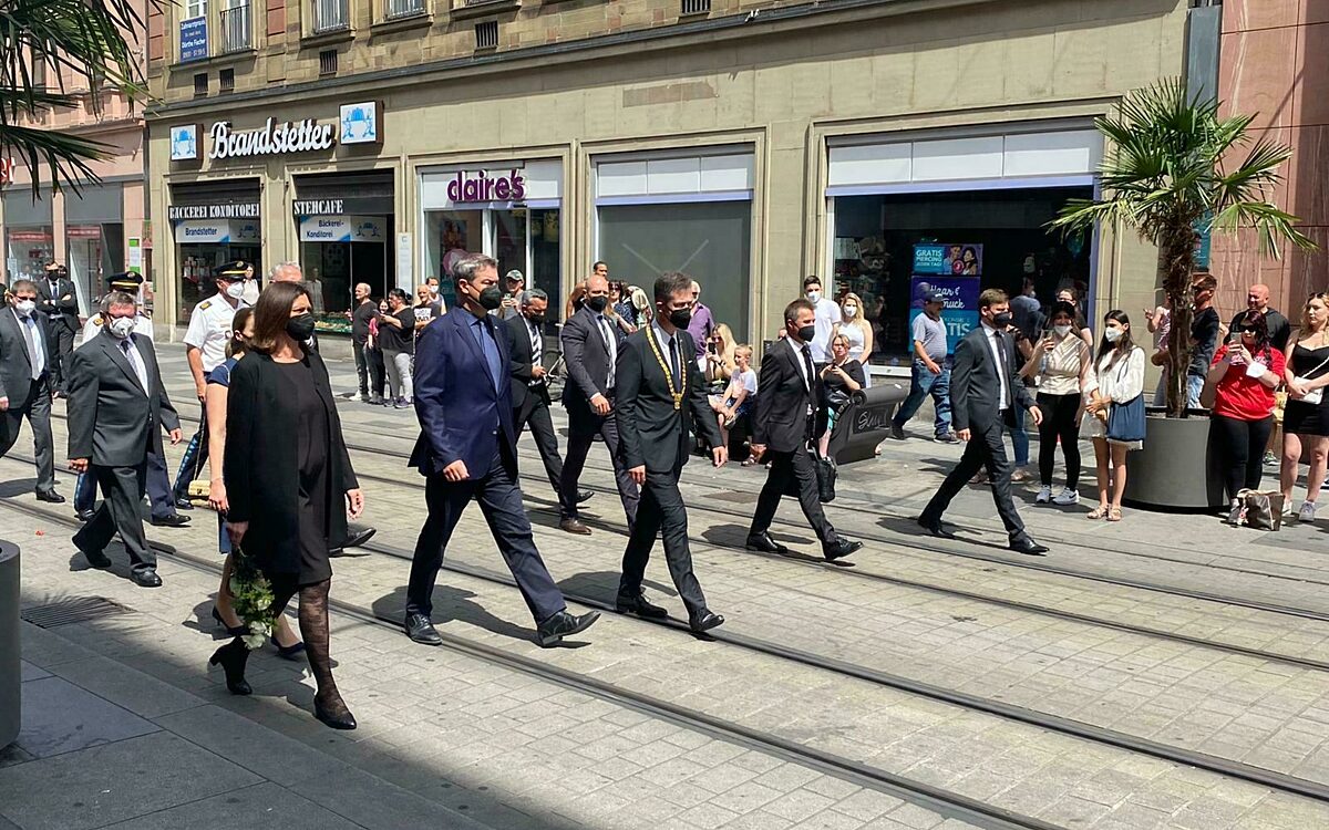 Soeder und Schuchardt Trauerkranz Barbarossaplatz 2 Soeder und Schuchardt Trauerkranz Barbarossaplatz 2