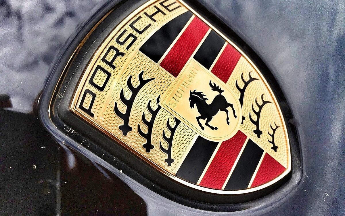 Symbolbild Porsche Emblem Symbolbild Porsche Emblem