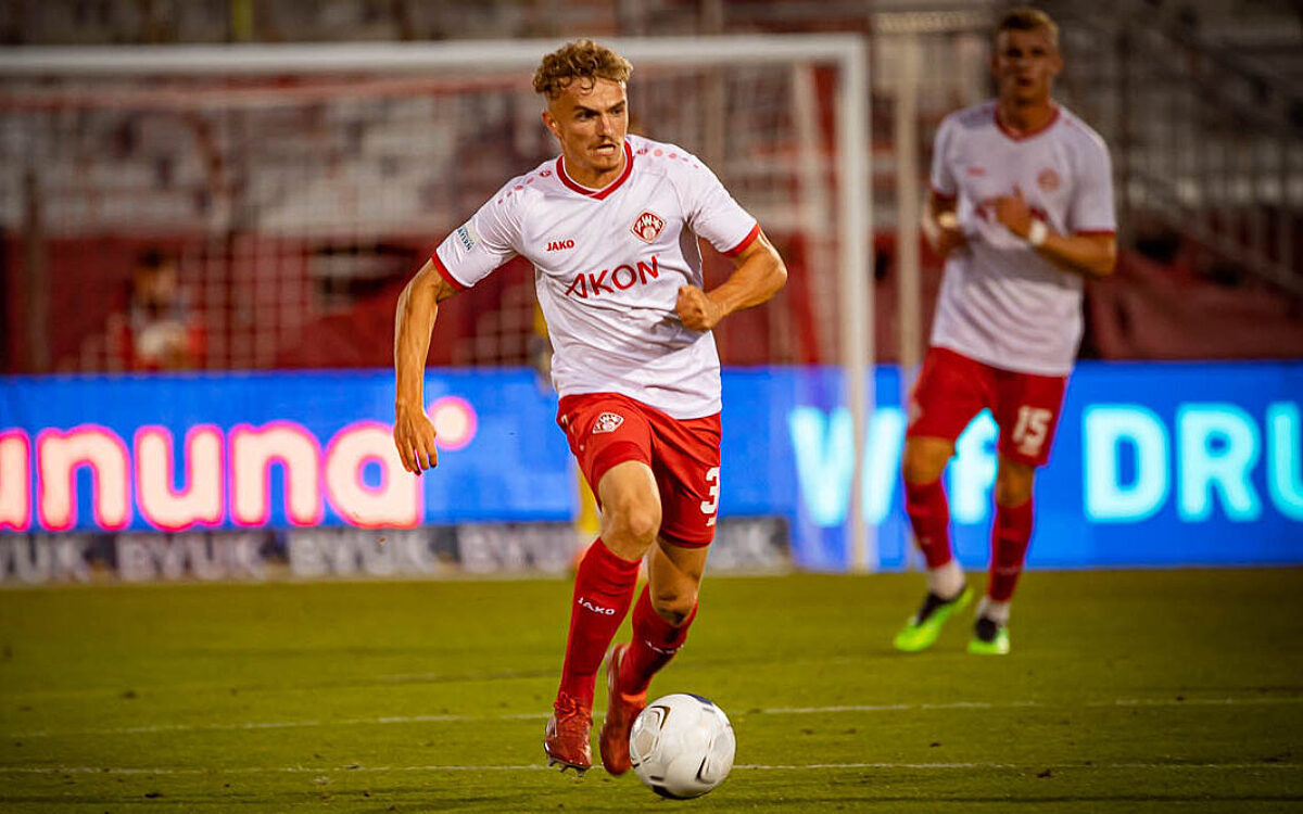 Tim Littmann Spieler Wuerzburger Kickers Tim Littmann Spieler Wuerzburger Kickers
