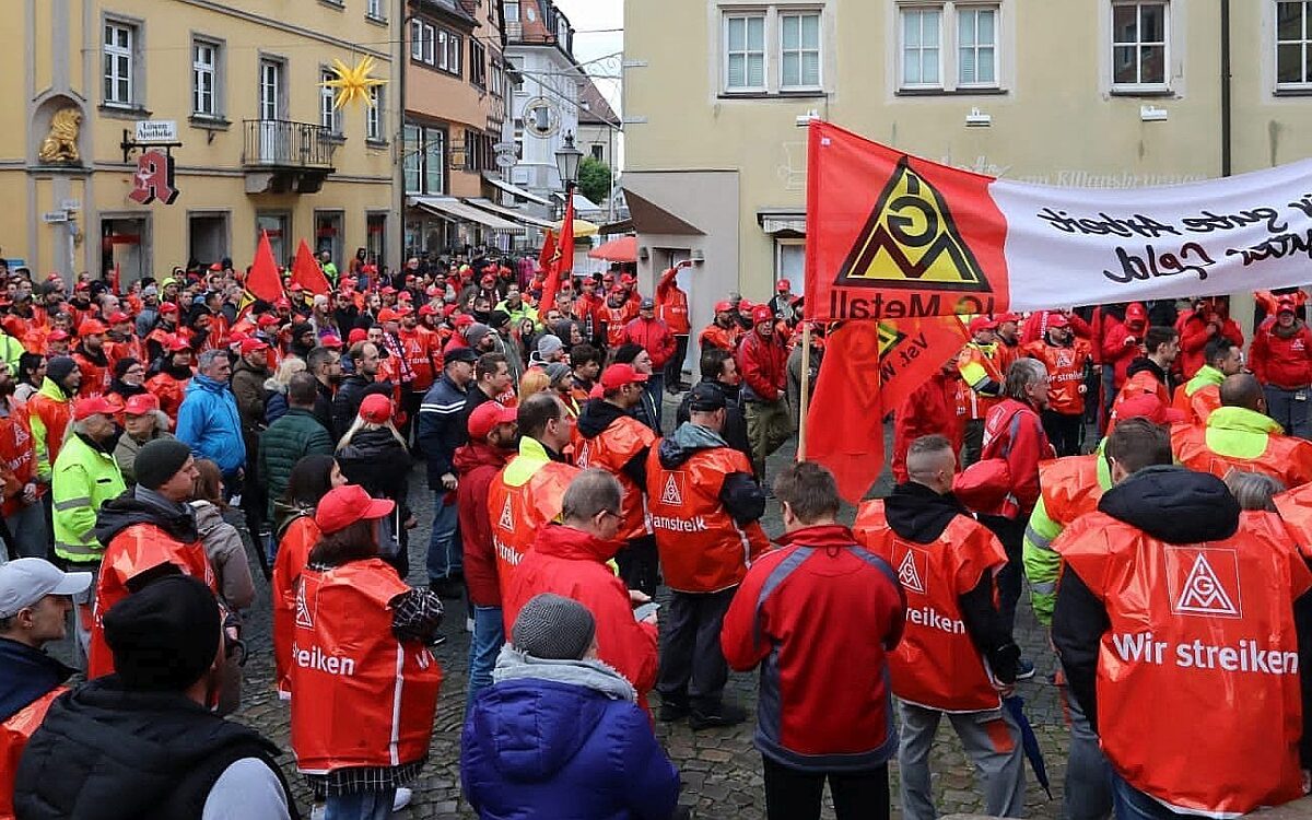 Warnstreik am 17 11 2022 in Kitzingen Warnstreik am 17 11 2022 in Kitzingen