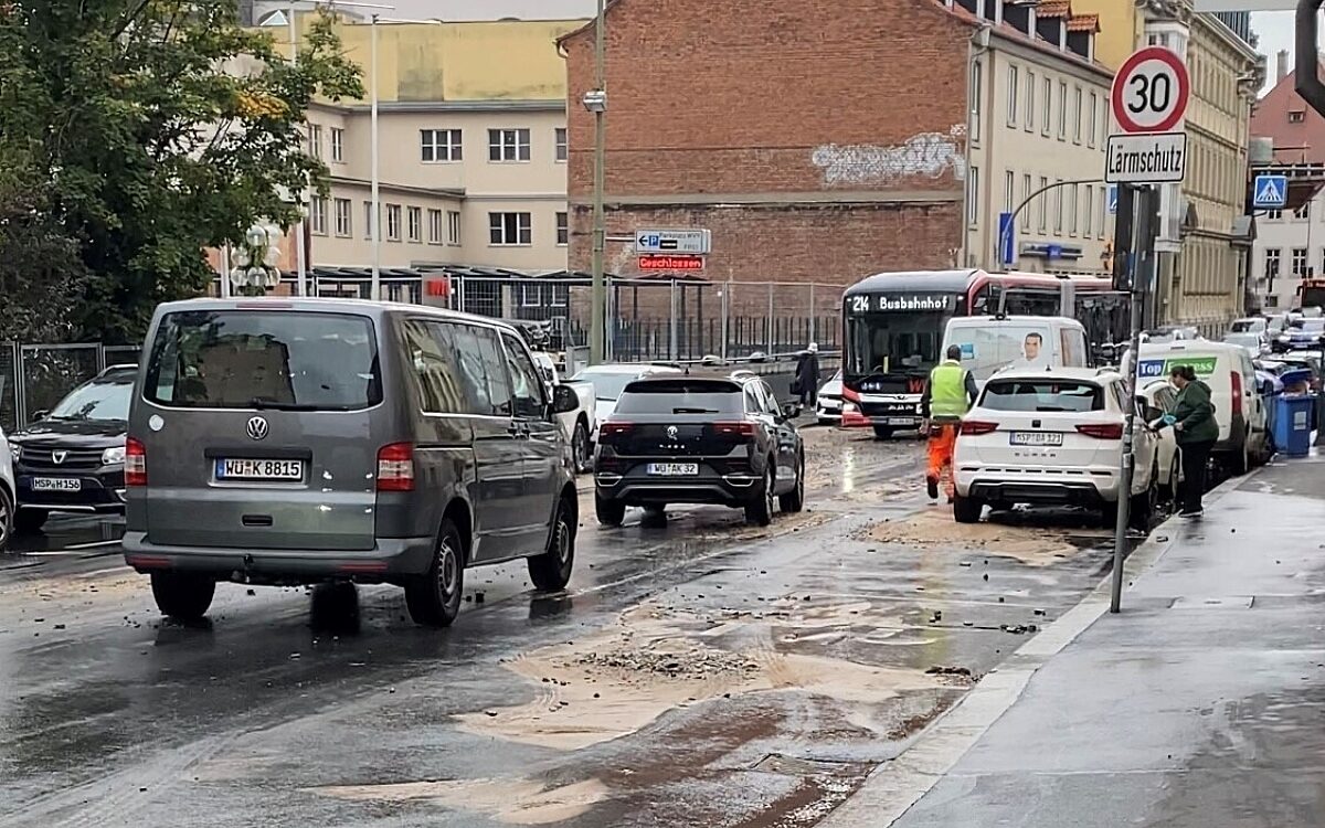 Wasserrohrbruch Bahnhofstrasse W Ue Wasserrohrbruch Bahnhofstrasse W Ue