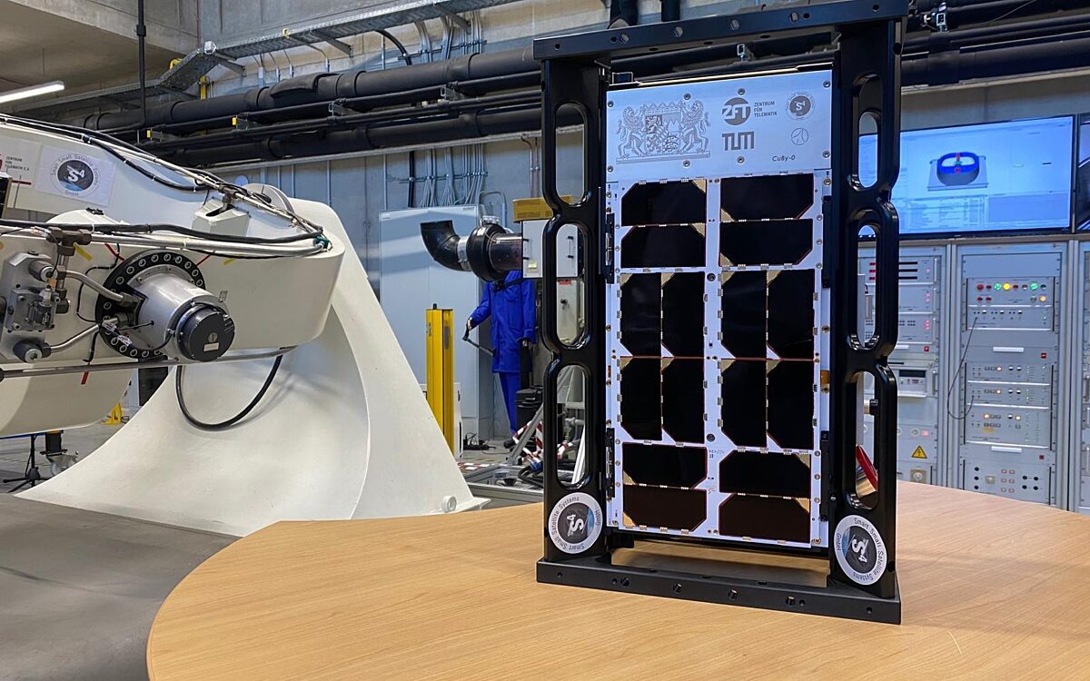 In Würzburg entwickelter Satellit