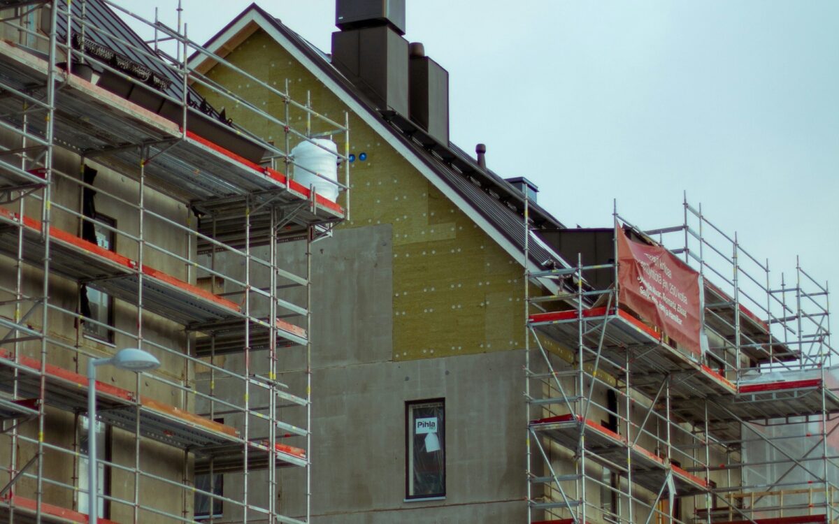 Wohnungen werden gebaut Wohnungsbau Gerüst Wohnungen werden gebaut Wohnungsbau Gerüst