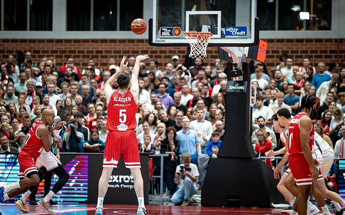 Wuerzburg Baskets Klaasen Saison 2023 24 Foto Funkhaus Wuerzburg Wuerzburg Baskets Klaasen Saison 2023 24 Foto Funkhaus Wuerzburg