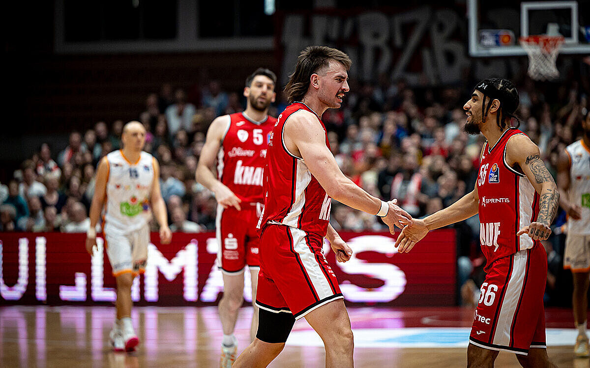 Zac Seljas Jhivan Jackson Spieler Fit One Wuerzburg Baskets 2024 25 Zac Seljas Jhivan Jackson Spieler Fit One Wuerzburg Baskets 2024 25