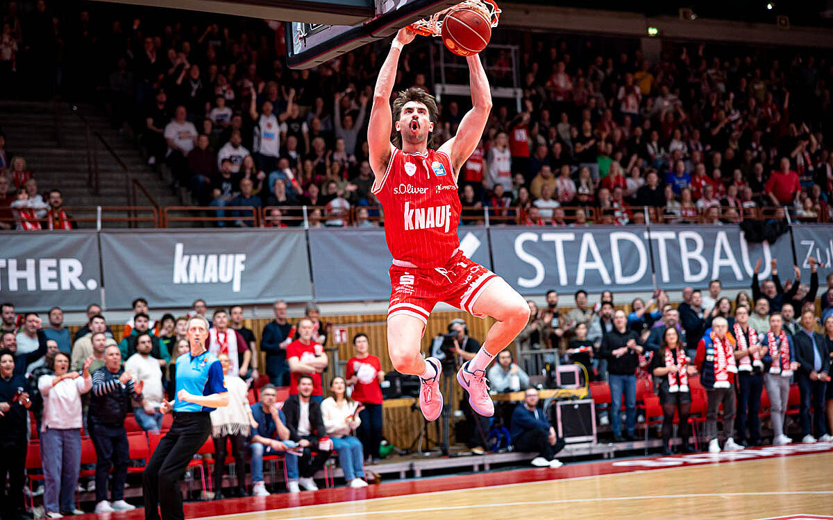Zac Seljaas Spieler Würzburg Baskets Saison 2023 2024 Zac Seljaas Spieler Würzburg Baskets Saison 2023 2024