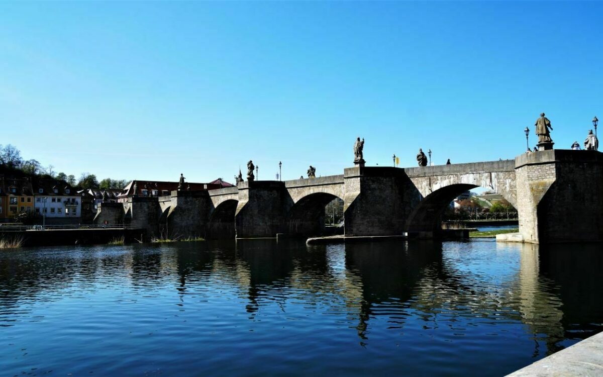 Alte Mainbruecke Würzburg Alte Mainbruecke Würzburg