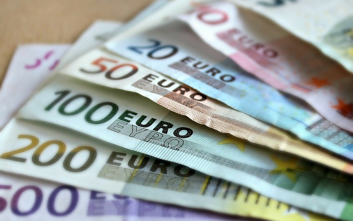 Die bunten Euro-Geldscheine Euro Geld Scheine Bar