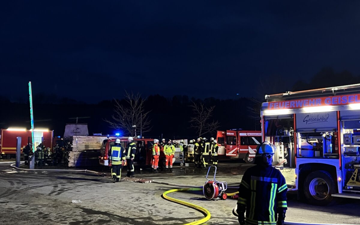 Großbrand im Freizeitland Geiselwind Großbrand im Freizeitland Geiselwind