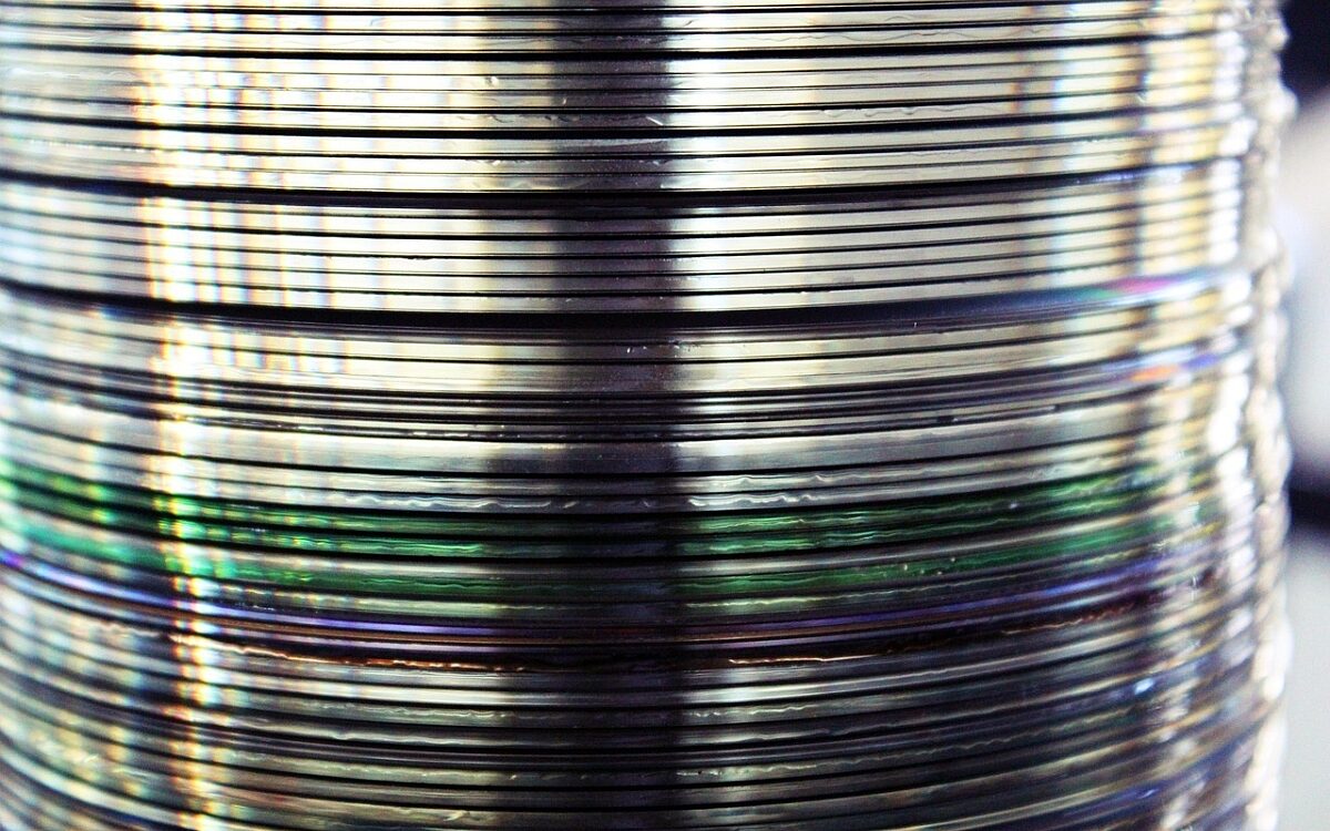 Symbolbild Ein Stapel CDs Symbolbild Ein Stapel CDs