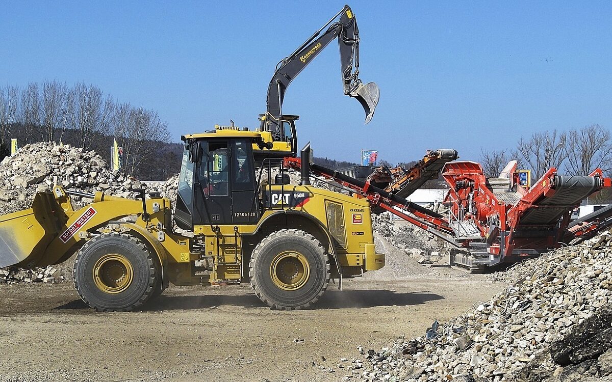 Deponie bauschutt bagger Deponie bauschutt bagger