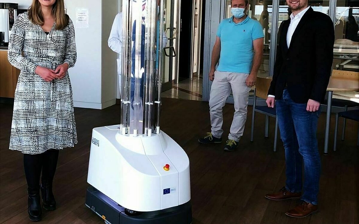 Der neue Desinfektionsroboter im Missio Der neue Desinfektionsroboter im Missio