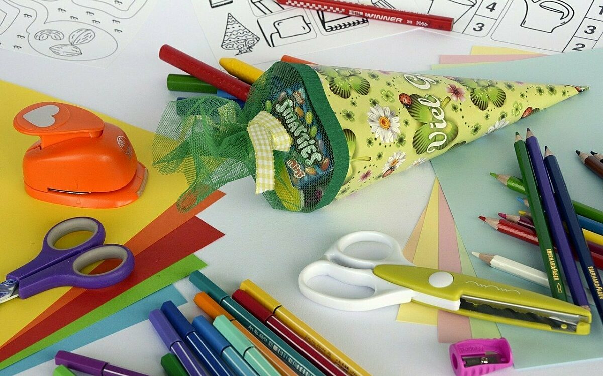 Erster Schultag mit Schultüte Erster Schultag mit Schultüte