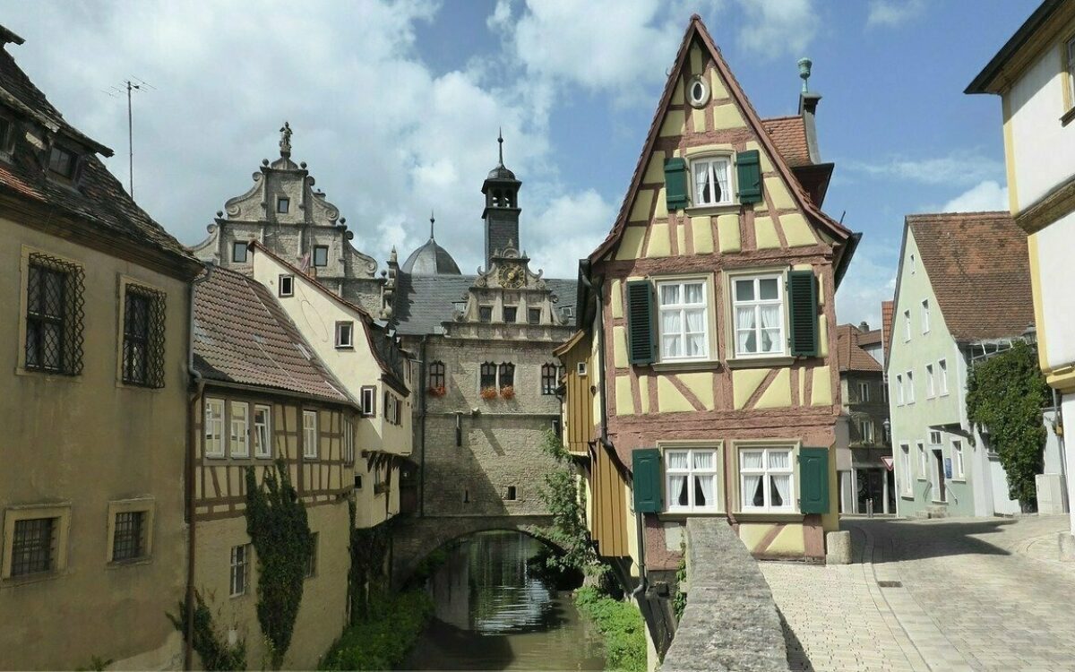 Wunderschöne Fachwerkhäuser gibt es unter anderem in Marktbreit Wunderschöne Fachwerkhäuser gibt es unter anderem in Marktbreit